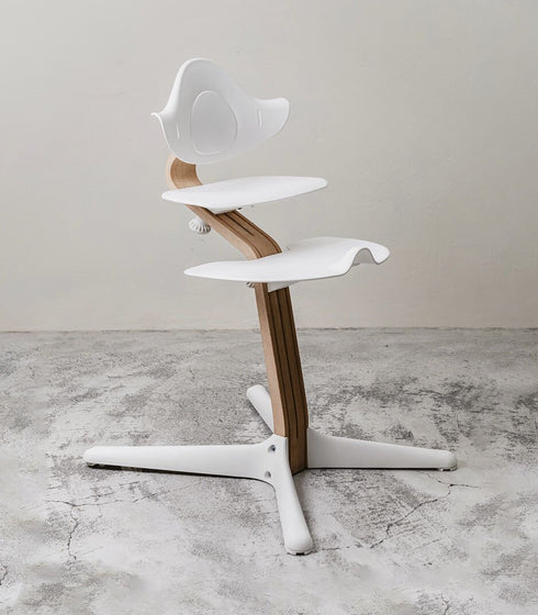 Nomi Syöttötuoli, useita eri värejä, Stokke